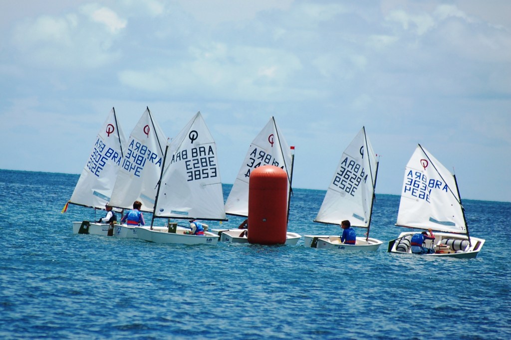 Campeonato Brasileiro de Optimist por Equipe - Foto: Volnys Bernal